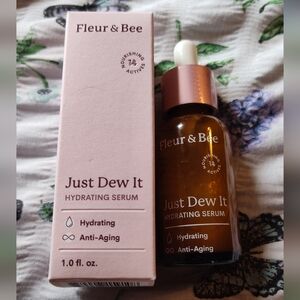 NEW!! Fleur & Bee JUST DEW IT Hydrating Serum 1oz